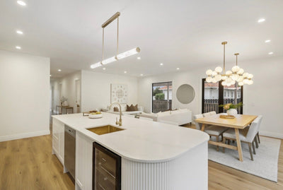 Kitchen Island & Range Hood